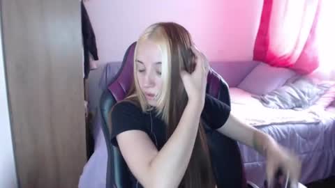 Vicky online show from 07-21-26, 06:21