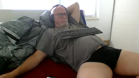 Snapshot of luley58 chatting on 07-15-26, 07:24 luley58 online show from 07-15-26, 07:24