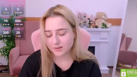 Lily online show from 03-04-26, 10:16