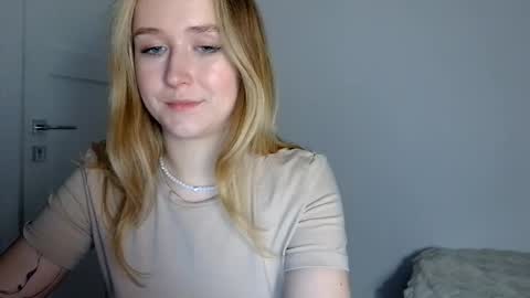 Lulu Baby18 online show from 04-29-26, 07:42