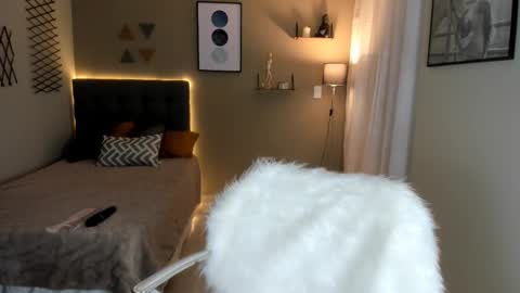 Lau  online show from 03-04-25, 01:17