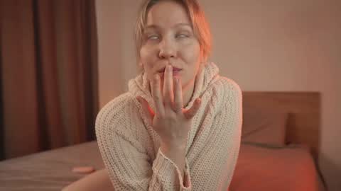 Snapshot of lulu_lovett chatting on 12-12-24, 12:33 lulu_lovett online show from 12-12-24, 12:33