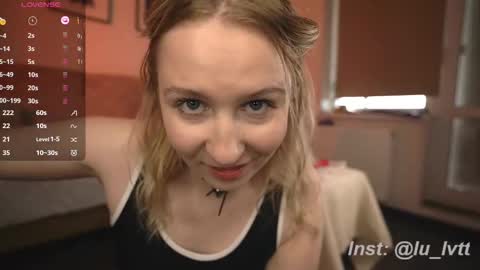 Snapshot of lulu_lovett chatting on 09-14-25, 10:36 lulu_lovett online show from 09-14-25, 10:36