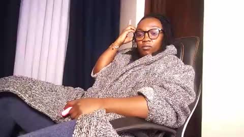 lulu_sparks1 online show from 05-02-26, 05:29