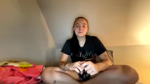 Snapshot of lulubaby03 chatting on 09-18-25, 04:58 lulubaby03 online show from 09-18-25, 04:58