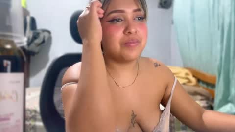 lulunini2004 online show from 02-03-26, 06:40