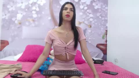 LULU online show from 09-20-25, 03:02