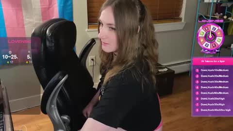 Lulu online show from 11-21-25, 03:38