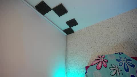 Luly online show from 05-14-26, 03:46