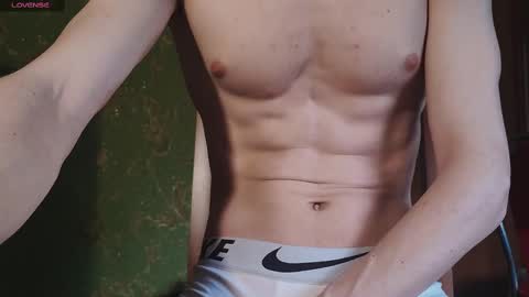 Snapshot of lumberxxxx chatting on 02-12-25, 02:32 lumberxxxx online show from 02-12-25, 02:32