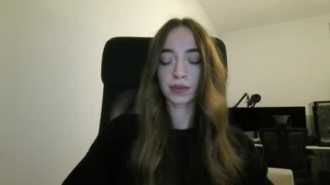 lumi online show from 02-12-26, 06:52