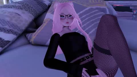 lumipink online show from 11-09-25, 06:12