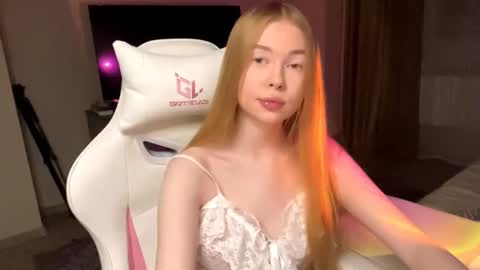 Sia online show from 02-08-26, 07:28