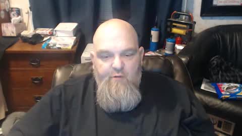 Snapshot of lump420 chatting on 05-12-26, 03:47 lump420 online show from 05-12-26, 03:47