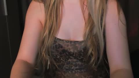 luna1vibe online show from 12-13-25, 10:15