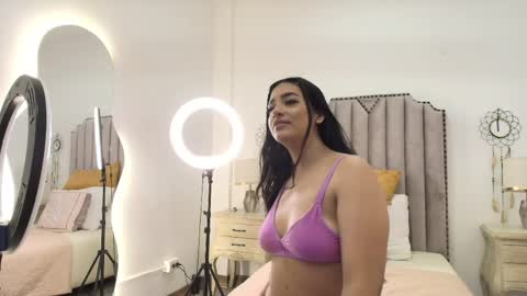 Luna  online show from 05-03-26, 11:38