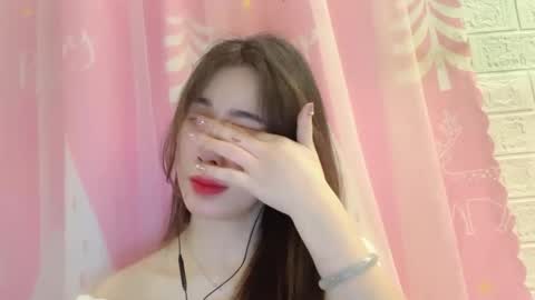 Luna online show from 04-14-26, 03:18