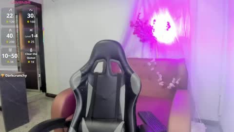 Snapshot of luna__02 chatting on 03-24-26, 11:26 Luna online show from 03-24-26, 11:26