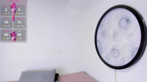 Luna online show from 05-19-26, 11:49