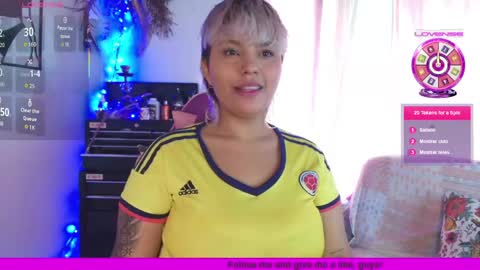 Snapshot of luna__cute chatting on 04-25-26, 02:47 Luna online show from 04-25-26, 02:47