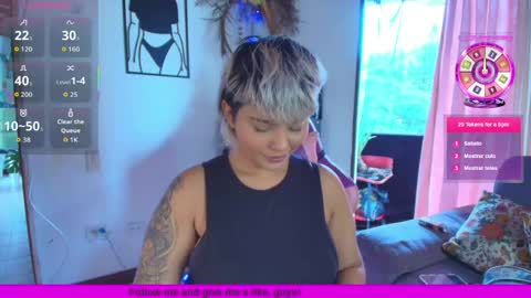 Snapshot of luna__cute chatting on 04-29-26, 03:16 Luna online show from 04-29-26, 03:16