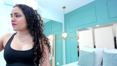 Snapshot of luna__vegga chatting on 05-04-26, 05:53 Luna online show from 05-04-26, 05:53
