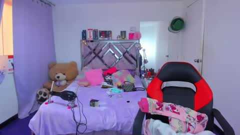 luna_analya online show from 05-05-26, 04:15