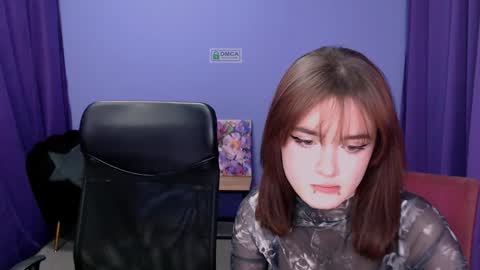 luna_berryy online show from 12-18-24, 08:25