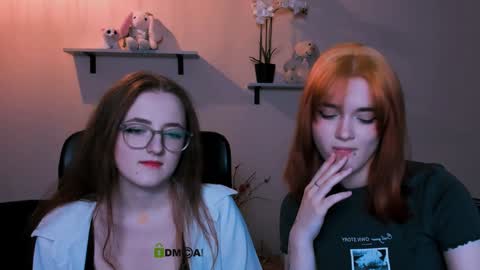 luna_berryy online show from 12-20-24, 08:34