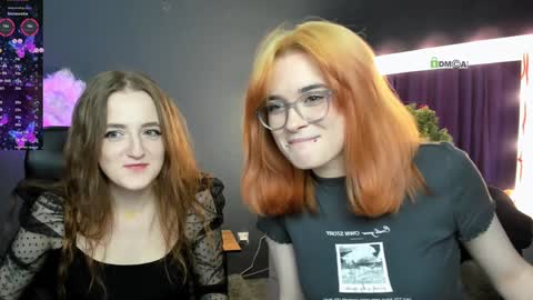 luna_berryy online show from 12-23-24, 07:41