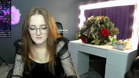 luna_berryy online show from 12-24-24, 01:49