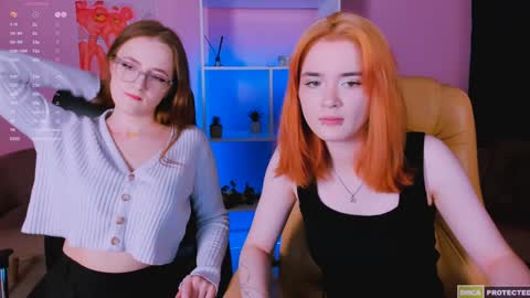 luna_berryy online show from 12-30-24, 07:42