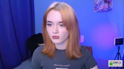 luna_berryy online show from 01-02-25, 07:40