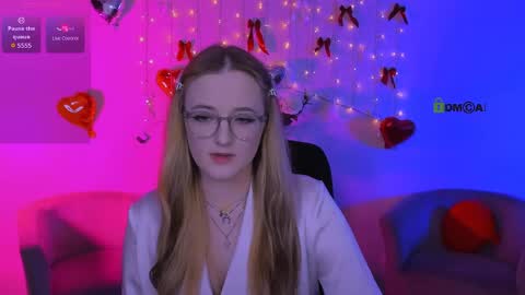 Snapshot of luna_berryy chatting on 04-24-26, 08:11 luna_berryy online show from 04-24-26, 08:11
