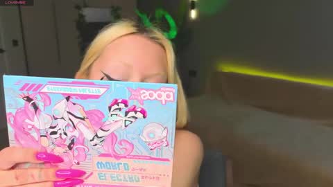 luna_beverly online show from 05-09-26, 05:51
