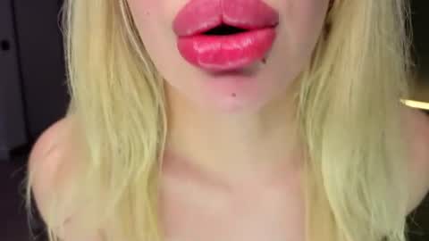 luna_beverly online show from 06-17-26, 08:43