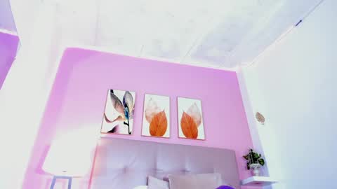 luna_bradley_ online show from 05-08-26, 12:32