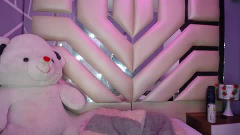 LUNA  online show from 12-12-24, 03:10