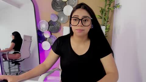 luna_cute14 online show from 01-14-26, 08:14