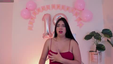 luna_cute14 online show from 02-20-26, 08:31