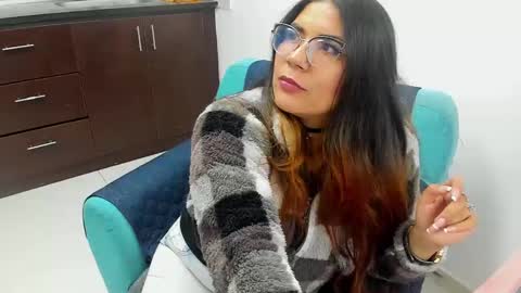 luna  online show from 02-06-25, 11:21