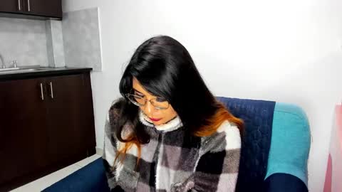 luna  online show from 02-18-25, 11:22