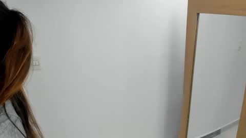 luna  online show from 03-08-25, 08:00