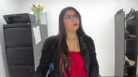 Snapshot of luna_dumont chatting on 02-23-26, 11:18 luna online show from 02-23-26, 11:18