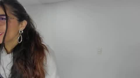 luna  online show from 05-02-26, 11:04