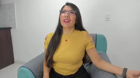 Snapshot of luna_dumont chatting on 07-04-26, 11:05 luna online show from 07-04-26, 11:05