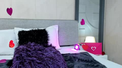  Luna Fioree  online show from 02-20-25, 09:20