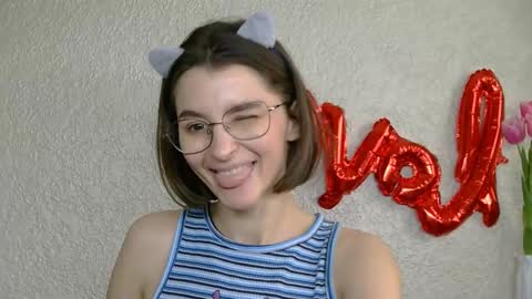 Luna online show from 03-09-25, 11:58