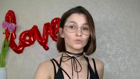 Luna online show from 03-12-25, 09:44