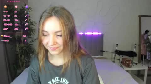 Luna online show from 10-15-25, 12:22